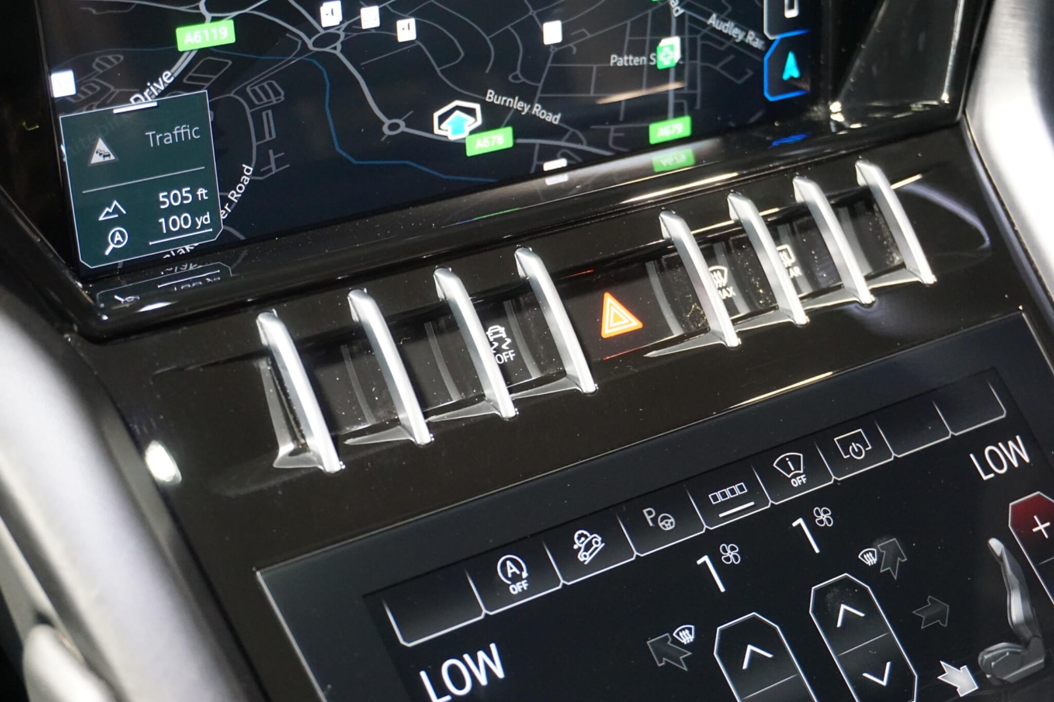 Lamborghini Urus 4.0 V8 BiTurbo SUV 5dr Petrol Auto 4WD Euro 6 (650 ps)